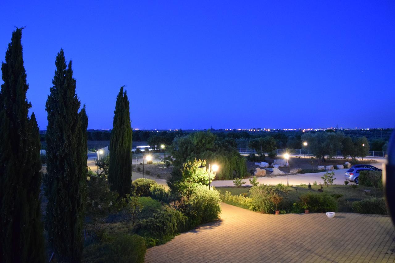 Zyra Garden Club Bed & Breakfast Acquaviva delle Fonti Exterior photo