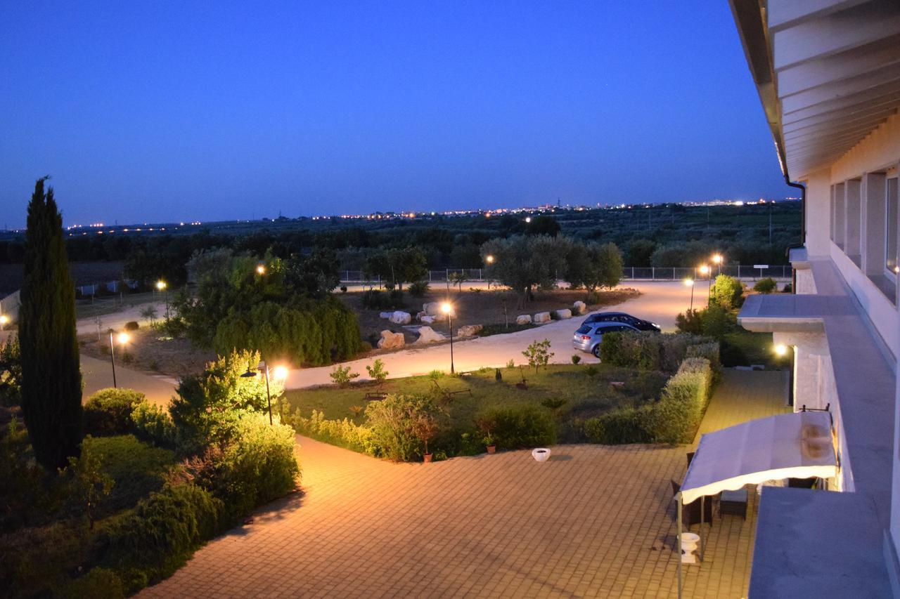 Zyra Garden Club Bed & Breakfast Acquaviva delle Fonti Exterior photo