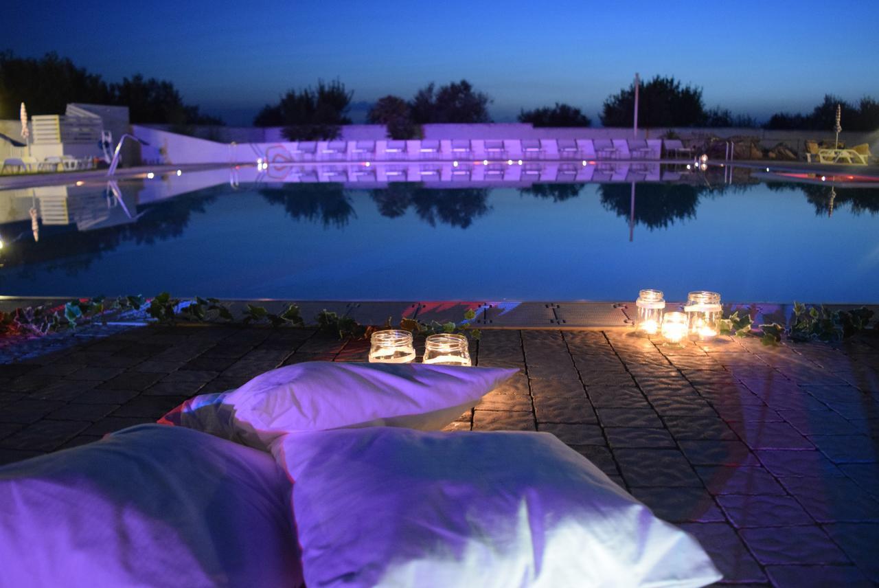 Zyra Garden Club Bed & Breakfast Acquaviva delle Fonti Exterior photo